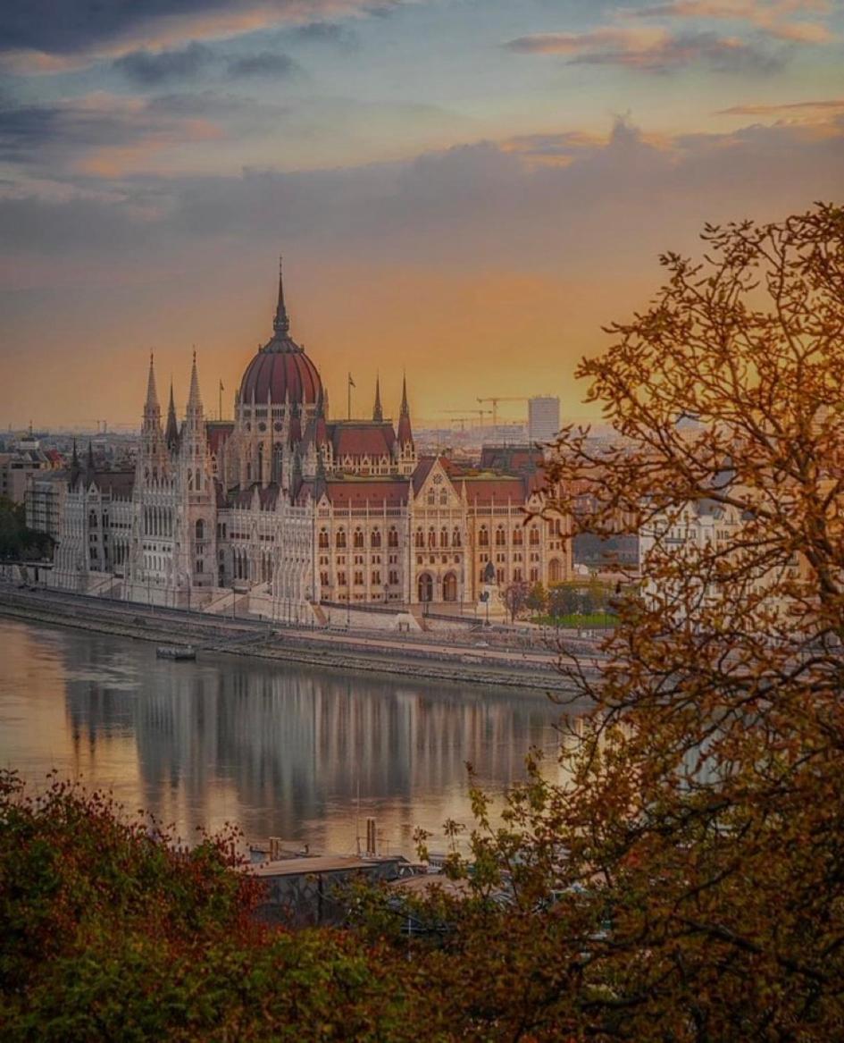 U Home Central Budapeste Exterior foto